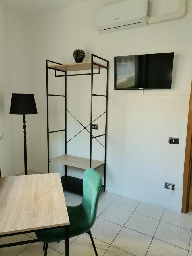 Guesthouse Tree Rooms Industrial Bergamo Kültér fotó